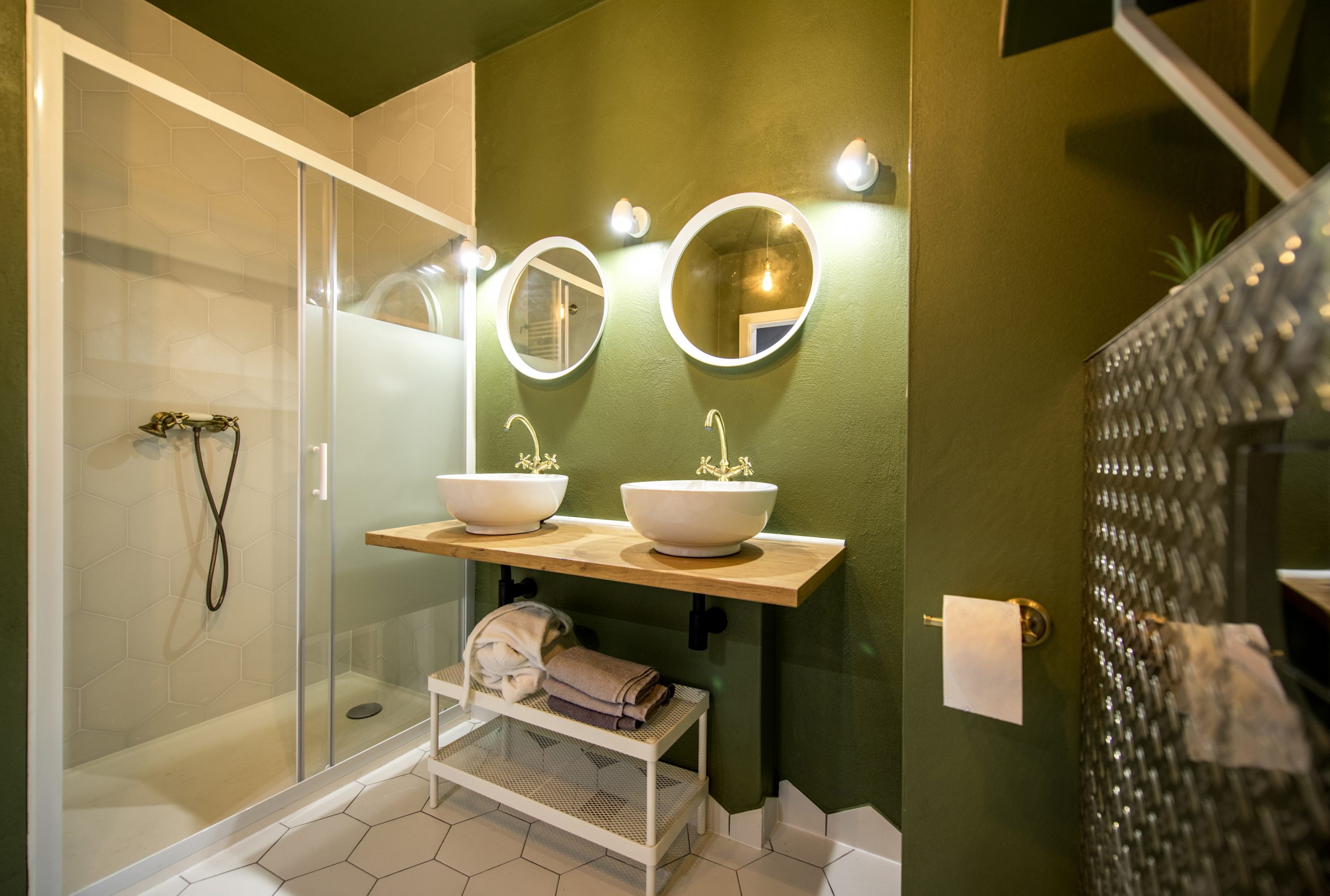 The Beauty of Custom Bathroom Cabinets Tampa Bay